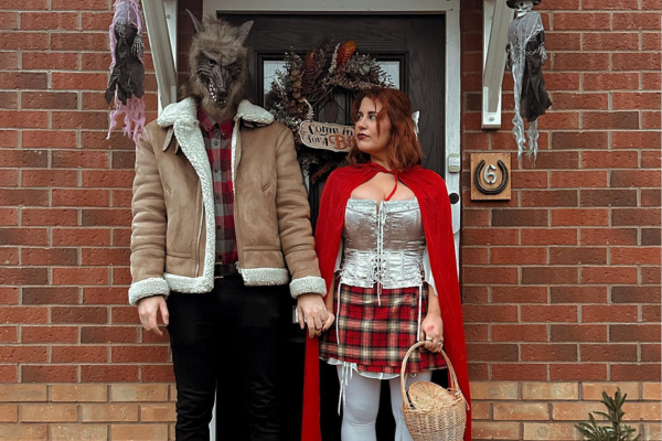 25 Cute & Creative Couple Halloween Costumes You’ll Want to Try