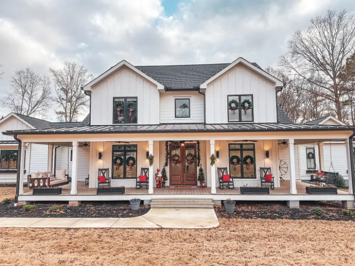 Grand Farmhouse Holiday Style