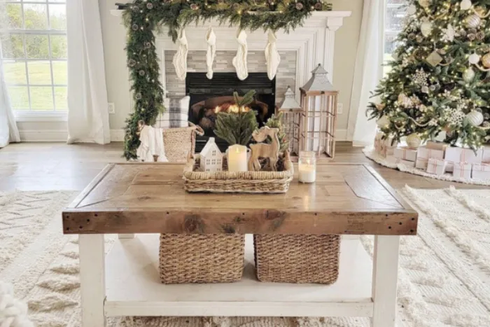 28 Beautiful Christmas Living Room Decorating Ideas to Bring Joy to Your Home